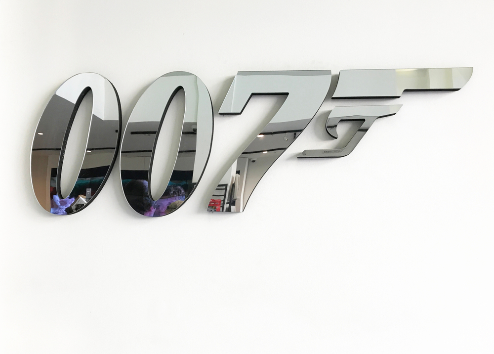 Experience the Thrills of James Bond, A Look at the Classic Shooter Games ‘Goldeneye’ and ‘Nightfire